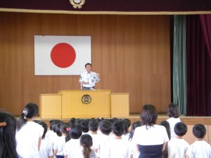 ７月の全校朝会 鹿嶋市立鹿島小学校