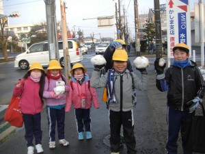 おおきな雪の玉だよ！(7:35)