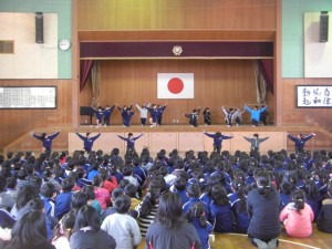 なわとびクラブのみなさんによる発表会(8:30)